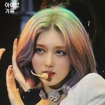 <b>매혹적</b>인 포인트가 있는 여돌 미모