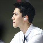 댄디한 뱀파이어랑 <b>건실</b>두부 아는 사람