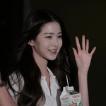 <b>원영</b>이 얼굴이 얼마나 작은거야