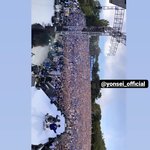 와 아카<b>라카</b> 사람 개많네