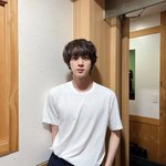 아니 뭐야 김석진 진짜 뭐라도찍냐