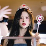 설윤 첫 팬미팅 사진... 존예<b>보스</b>.