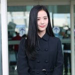 지수 로제 출국 기사사진 떴다