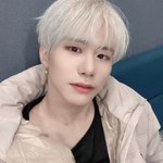 크래비티 <b>우빈</b>이 좀 더 잘생겼으면 이렇게 생겼을 것 같음