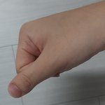 나 <b>손톱</b>이랑 손가락 조카 스트레스인데 나같은사람 있냐