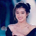 <b>형제</b>자매끼리는 서로 예쁘거나 잘생겼다고
