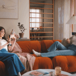 가상인간이랑 <b>CF</b>찍은 장원영