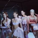 오늘 밤 10시 뷔 라디오 핑크<b>베놈</b> 신청 ㄱㄱ