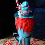 과해서 또 기대되는 밀크<b>셰이크</b>