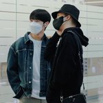 [NCT드림] <b>MT</b> 가는날.. 늦어서 뛰어오는 나 보고 웃는 선배