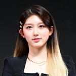 가을이 태연 20살때 7살임.jpg