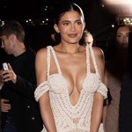 오늘 파리에서 패션쇼 두탕 뛰었다는 카일리 제너