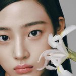 얼빡으로 화보찍은 뉴진스