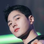 <b>각도</b>를 따지지 않는 아이돌 비주얼