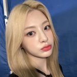 <b>세은</b> 개이쁘지 않냐