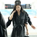 블랙핑크 제니 <b>출국</b> 하고있다