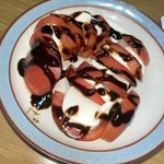 토마토랑 치즈 <b>존맛</b>