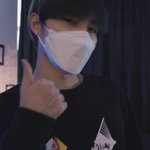 <b>샤오쥔</b> 개잘생겼네