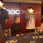 와 파리 <b>대면</b>팬싸 윈터 봐..