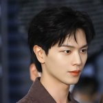 육성재 얼굴 더 업그레이드된 것 같지 않냐