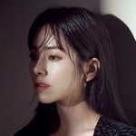 군인<b>집안</b>의 여배우
