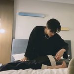 [엔하이픈] 니키 엉덩이에 공항 <b>스티</b>컼ㅋㅋㅋㅋ