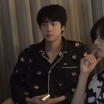 [군대] <b>백악관</b> 지금 보고 있는데 자기가 기획한 옷