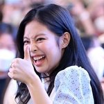 [드루와] 제니<b>홈마</b> 장원영으로 갈아탐ㄷㄷ