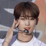 더보이즈 <b>주연</b>