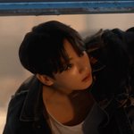 <b>어둠</b>속에서도