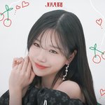 조유리 솔로 <b>데뷔</b> 1주년 <b>축하</b>해
