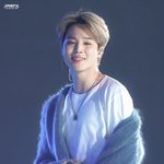 <b>눈웃음</b>이 매력적인 남돌