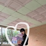 [댓글부탁해] 교복에 <b>로퍼</b> 구두 신는거 컨셉충같음?