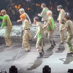 [모두드루와] 말나오는 중인 엔시티127 콘서트 <b>의상</b>