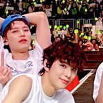 <b>일리</b>칠 왤케 아저씨들 됨