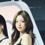오늘 <b>유나</b> 미모 무슨일...
