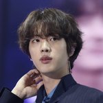 김석진 오늘 개존잘에 노래도 잘하고