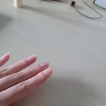 <b>손톱</b> 자를까 말까
