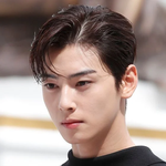 누가 이상함?