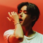 [모두드루와] 새벽에 고자극 사진 영상 올려준 방탄 <b>뷔</b> 인스타