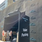 와 제니 <b>포르쉐</b>