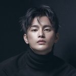 얼굴에 점까지 <b>열일</b>하는 스타들