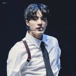 <b>제노</b> 시상식 착장 미쳤다