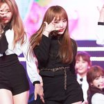 <b>최예나</b>