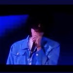 [군대] 아니 민윤기 <b>모자</b> 어디까지 내린건데