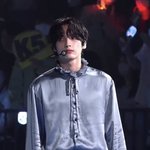 [TXT] <b>이</b> <b>표정</b>이 너무 좋으면