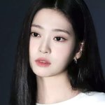 김민주랑 강혜원 볼<b>때</b>마다 르세라핌 <b>재질</b>임