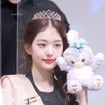 근데 장원영 중국인이면 안됌?