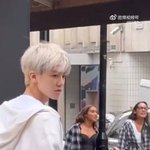 [NCT드림] 며칠새에 <b>크롬하츠</b> 깔별로 3벌 봄