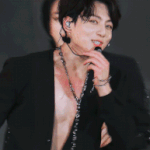 <b>365일</b> 준비된 복근을 가진 남돌